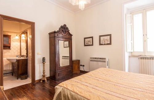 Rione IV Campo Marzio Apartment | 180 m² Apartment ∙ 4 bedrooms ∙ 7 guests