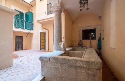 Rione VI Parione Apartment | 180 m² Apartment ∙ 2 bedrooms ∙ 12 guests