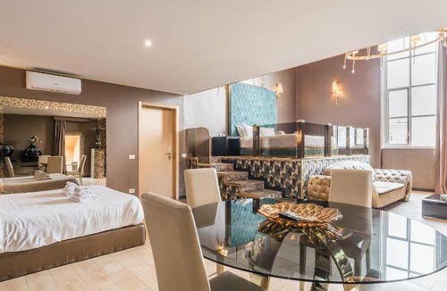 Rione II Trevi Bed & Breakfast | 180 m² Bed and breakfast ∙ 4 bedrooms ∙ 12 guests