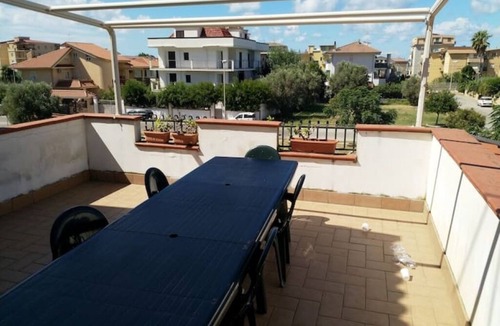 Gizzeria Apartment | 2 Bedroom Apartment in Lenzi
