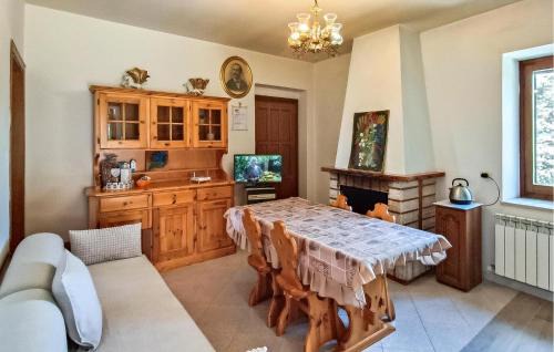 Preci House | 2 Bedroom Awesome Home In Preci
