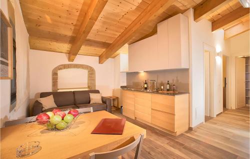 Foligno Apartment | 2 Bedroom Cozy Apartment In Foligno