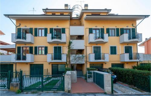 San Costanzo Apartment | 2 Bedroom Gorgeous Apartment In San Costanzo
