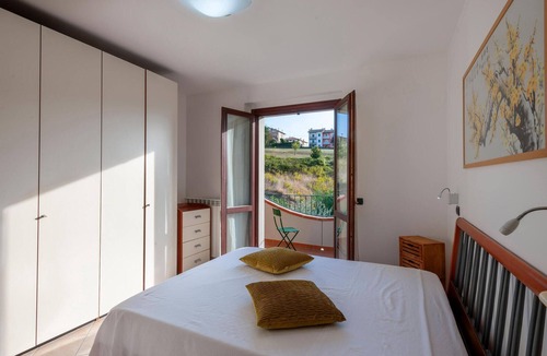 San Costanzo Apartment | 2 bedroom gorgeous apartment in San Costanzo