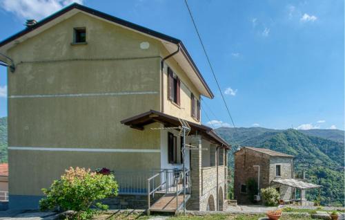 San Colombano Certenoli House | 2 Bedroom Stunning Home In San Colombano Certenol