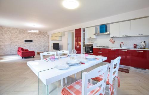 Sessa Cilento Apartment | 2 Bedroom Pet Friendly Apartment In Sessa Cilento