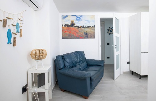 Pescara Apartment | 2 suites by the sea in the center - sleeps 4 - parking space in May and August