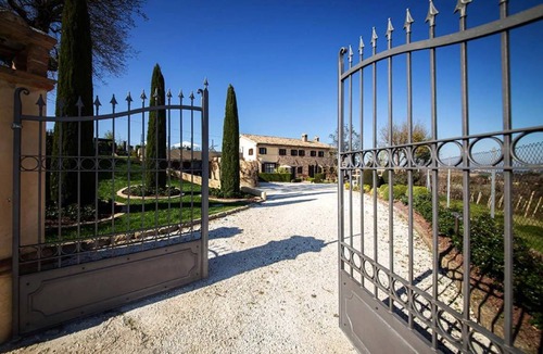 San Marcello Villa | 200 m² Villa ∙ 3 bedrooms ∙ 10 guests