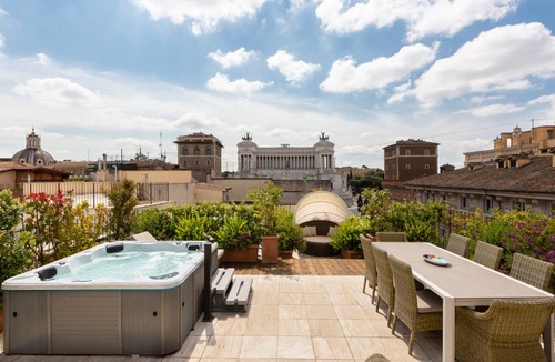 Rome City Centre Apartment | 210 m² Apartment ∙ 4 bedrooms ∙ 8 guests
