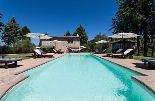 Ramazzano Villa | 230 m² Villa ∙ 4 bedrooms ∙ 16 guests