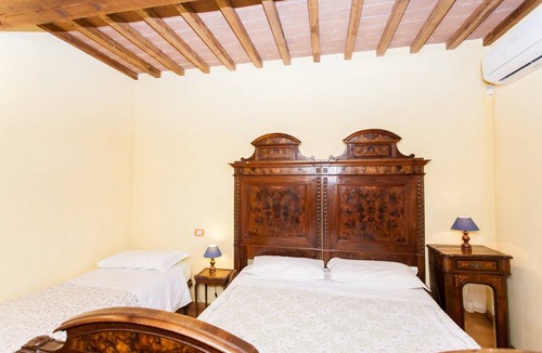 Ramazzano Villa | 230 m² Villa ∙ 4 bedrooms ∙ 16 guests