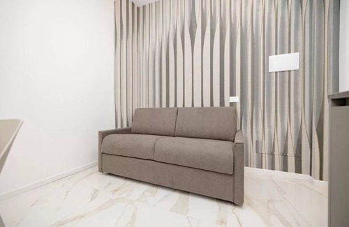 Porta Vittoria Apartment | 2CO4 [Cathedral] Modern Central