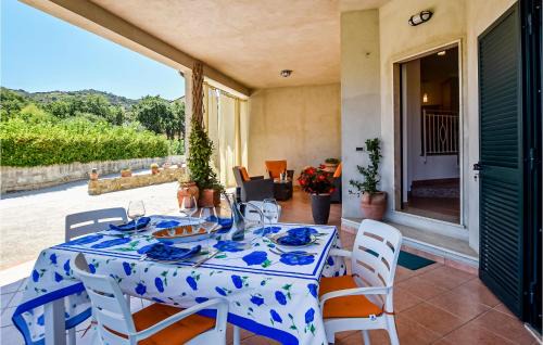 Alani House | 3 Bedroom Lovely Home In S M Di Castellabate