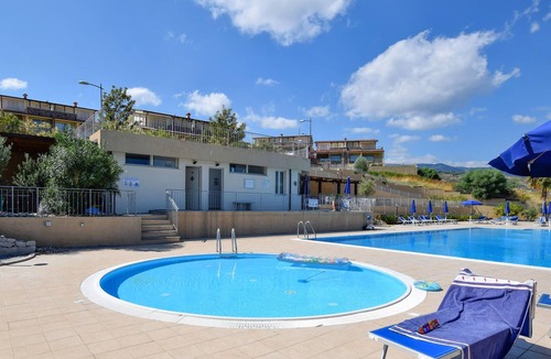 Badolato House | 3 bedroom accommodation in Badolato CZ