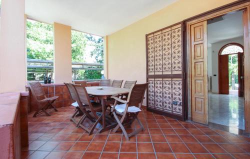 Laura House | 3 Bedroom Amazing Home In Capaccio Scalo
