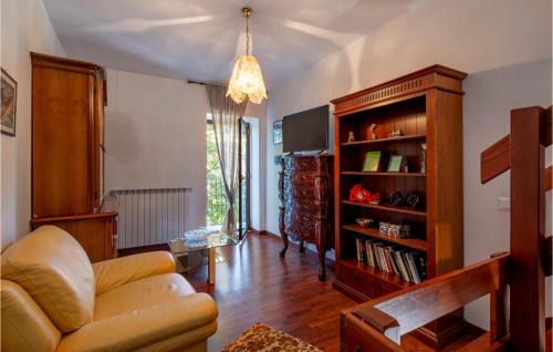 Caramanico Terme House | 3 Bedroom Amazing Apartment In Caramanico Terme