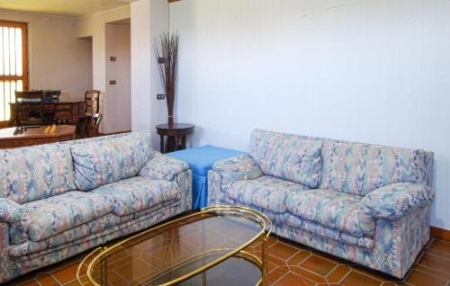 Chiesanuova House | 3 Bedroom Awesome Home In Cingoli