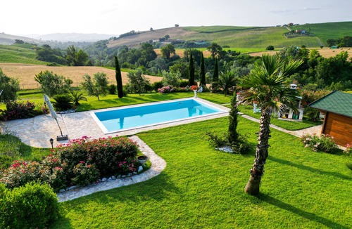 Montefelcino Villa | 3 Bedroom Villa in Montefelcino