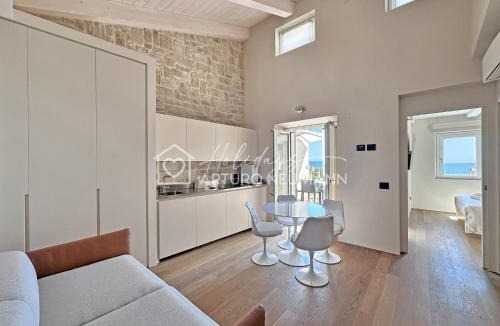 Numana Apartment | 301 - MARENOSTRUM COSTARELLA LUXURY SUITES - SUITE - SPIAGGIA E NAVETTA PRIVATA AL WHITE BEACH OMAGGIO dal lun al ven fino al 2 agosto