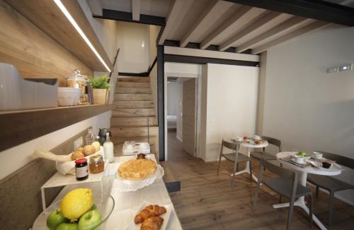 Pavia Bed & Breakfast | 32 BnB Camerecaffè