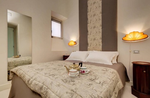 Rione V Ponte Apartment | 400 m² Apartment ∙ 4 bedrooms ∙ 7 guests