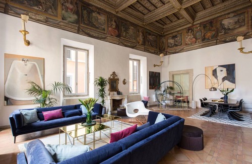 Rione XI Sant'Angelo Apartment | 400 m² Apartment ∙ 5 bedrooms ∙ 12 guests