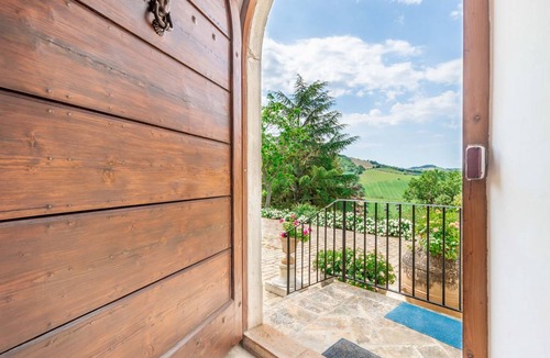 Ripatransone Villa | 400 m² Villa ∙ 6 bedrooms ∙ 12 guests