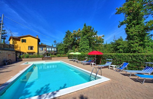 Scheggia Villa | 450 m² Villa ∙ 9 bedrooms ∙ 20 guests
