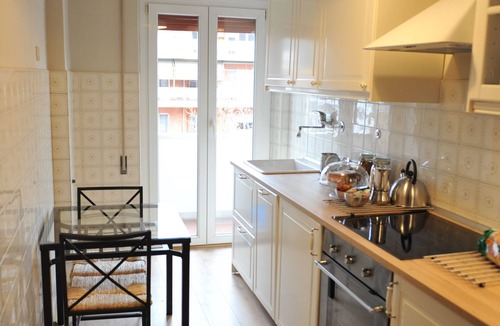 Vatican Apartment | 5 bedrooms, 1 kitchen, 2 bathrooms with shower box