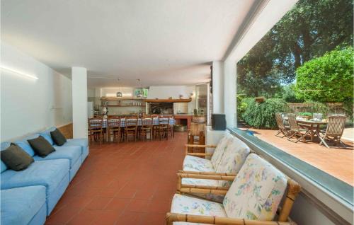 Rimini House | 6 Bedroom Nice Home In Rimini