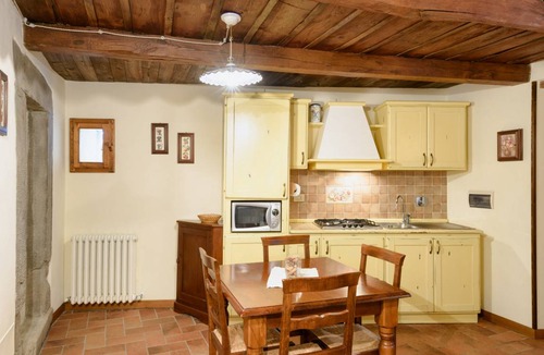 Raggiolo Apartment | 60 m² Apartment ∙ 2 bedrooms ∙ 4 guests