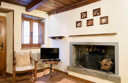 Raggiolo Apartment | 60 m² Apartment ∙ 2 bedrooms ∙ 4 guests