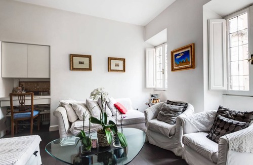 Rione V Ponte Apartment | 80 m² Apartment ∙ 1 bedroom ∙ 5 guests