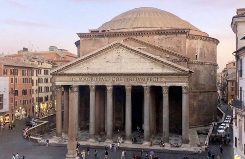 Rione VIII Sant'Eustachio Apartment | 90 m2 apartment in the heart of Rome, 10 meters from the Pantheon