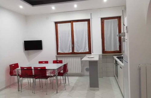 Montesilvano Apartment | A 2-minute walk from the beach. With an assigned, fenced-in parking space.