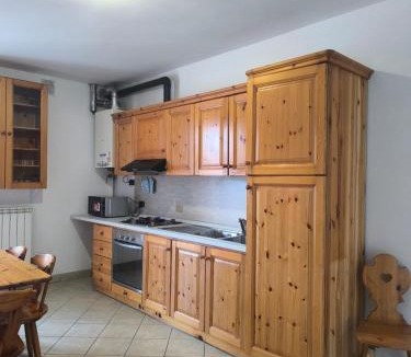 Casto Apartment | A B House 6 Rustic Holiday Apartment in Casto