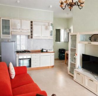 Canosa di Puglia House | A Casa Vostra-casa indipendente con wifi e terrazzo,2 bagni,2 camere a due passi dal centro