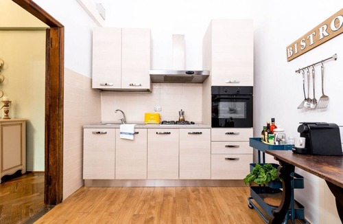 Santa Croce Apartment | A Florence Palace ✨ 4 Bedroom Apt ✨ SANTA CROCE