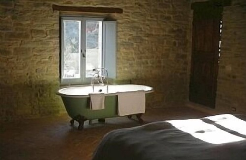 Pietralunga House | A Luxurious Escape in the Heart of the Italian Countryside