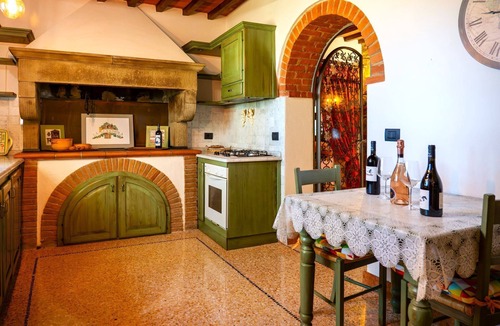 Civitella in Val di Chiana Villa | A traditional Tuscan villa in an exceptionally panoramic position just 2 km from Civitella in Valdic