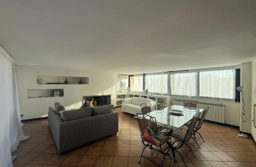 Campitelli Apartment | A Terrace Above Ancient Rome