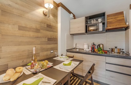 Grangesises Apartment | Abeti Mountain View, Sauze di Cesana, Italy