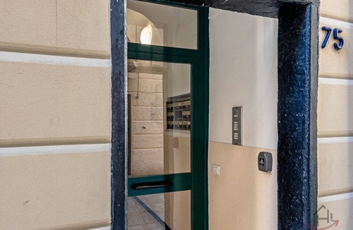 Varazze Apartment | [Above the rooftops] Real Ligurian Caruggio