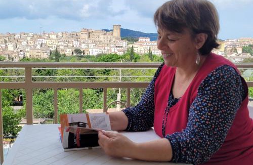 Tricarico Apartment | Accoglienza autentica, parcheggio e vista su Tricarico in Basilicata, Io Sono Qui