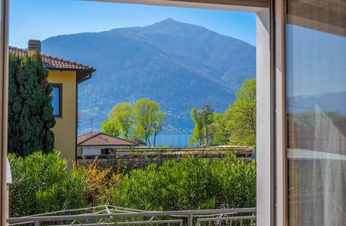Maccagno House | Acqua Dolce by Lago Reisen