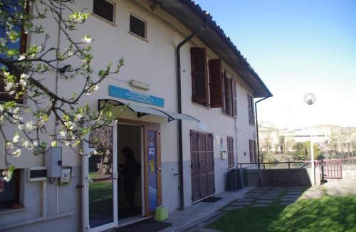 Ivrea Hostel | Acqua Piatta - L'Ostello del Canoa