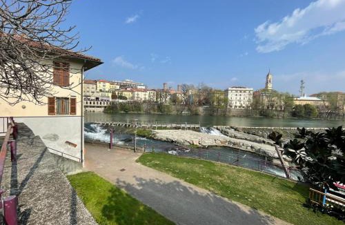 Ivrea Hostel | Acqua Piatta - L'Ostello del Canoa