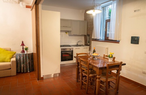 Spello Apartment | Acquamarine Apartment City Center, Spello, Italy