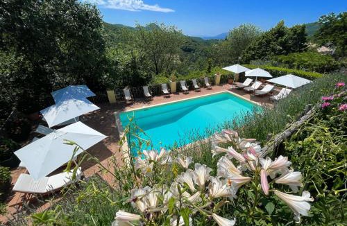 Spoleto House | Activities for the sporty Or be a lounge lizard Everything here Sleeps 10