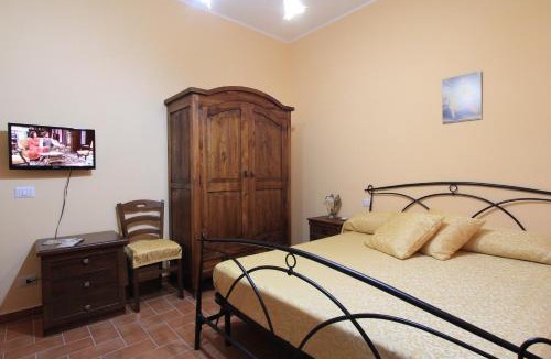 Fondi House | Affittacamere Casa di Elide